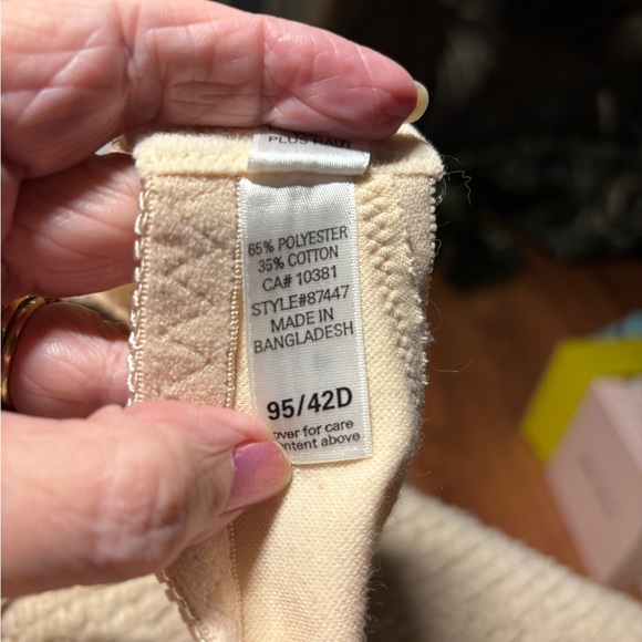 Simply Basic Ivory Full Support Underwire Cotton Blend Comfort Straps Bra Sz 42D - Picture 5 of 5
